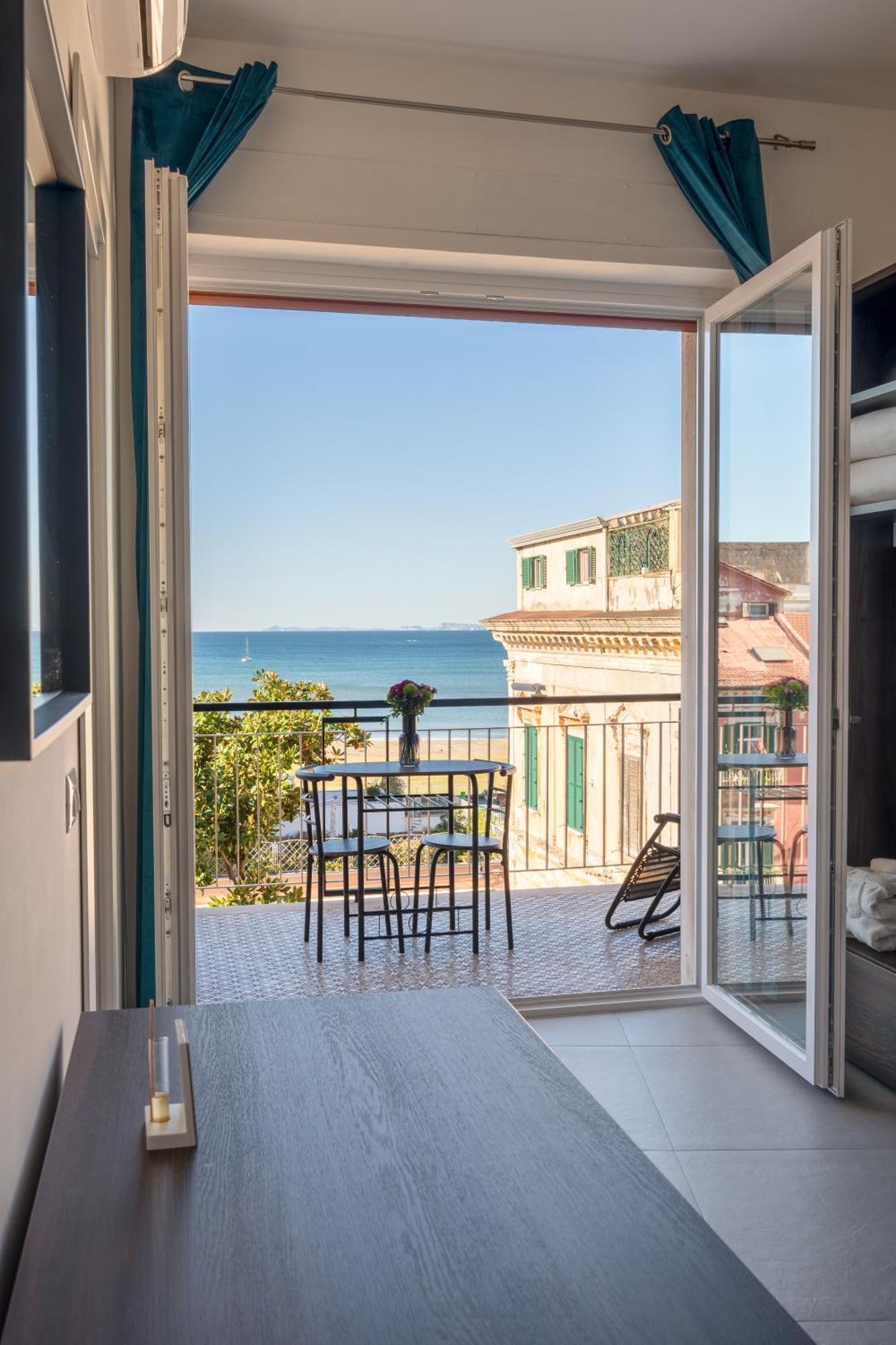 Pangea Luxury Rooms Castellammare di Stabia Exterior foto