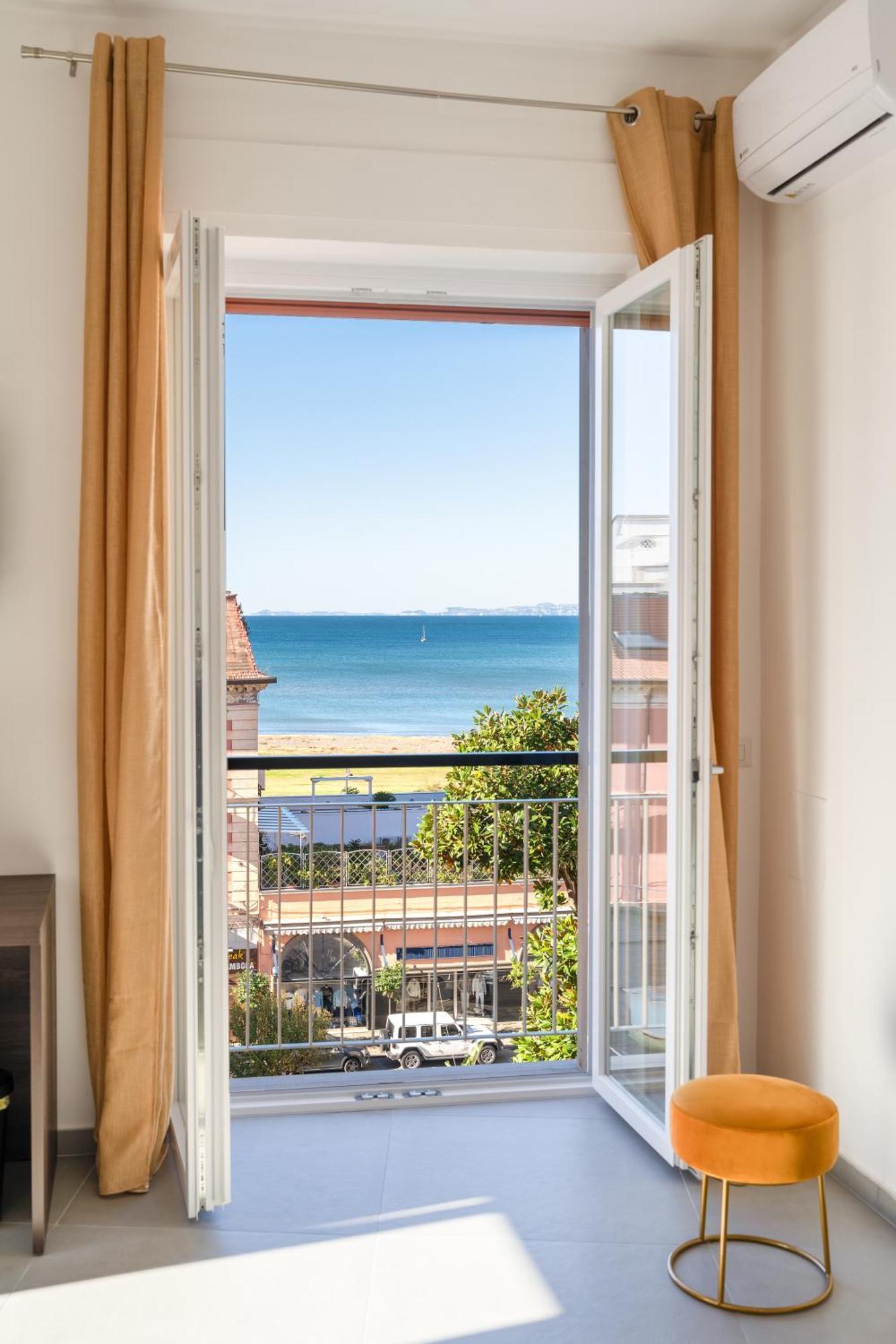 Pangea Luxury Rooms Castellammare di Stabia Exterior foto